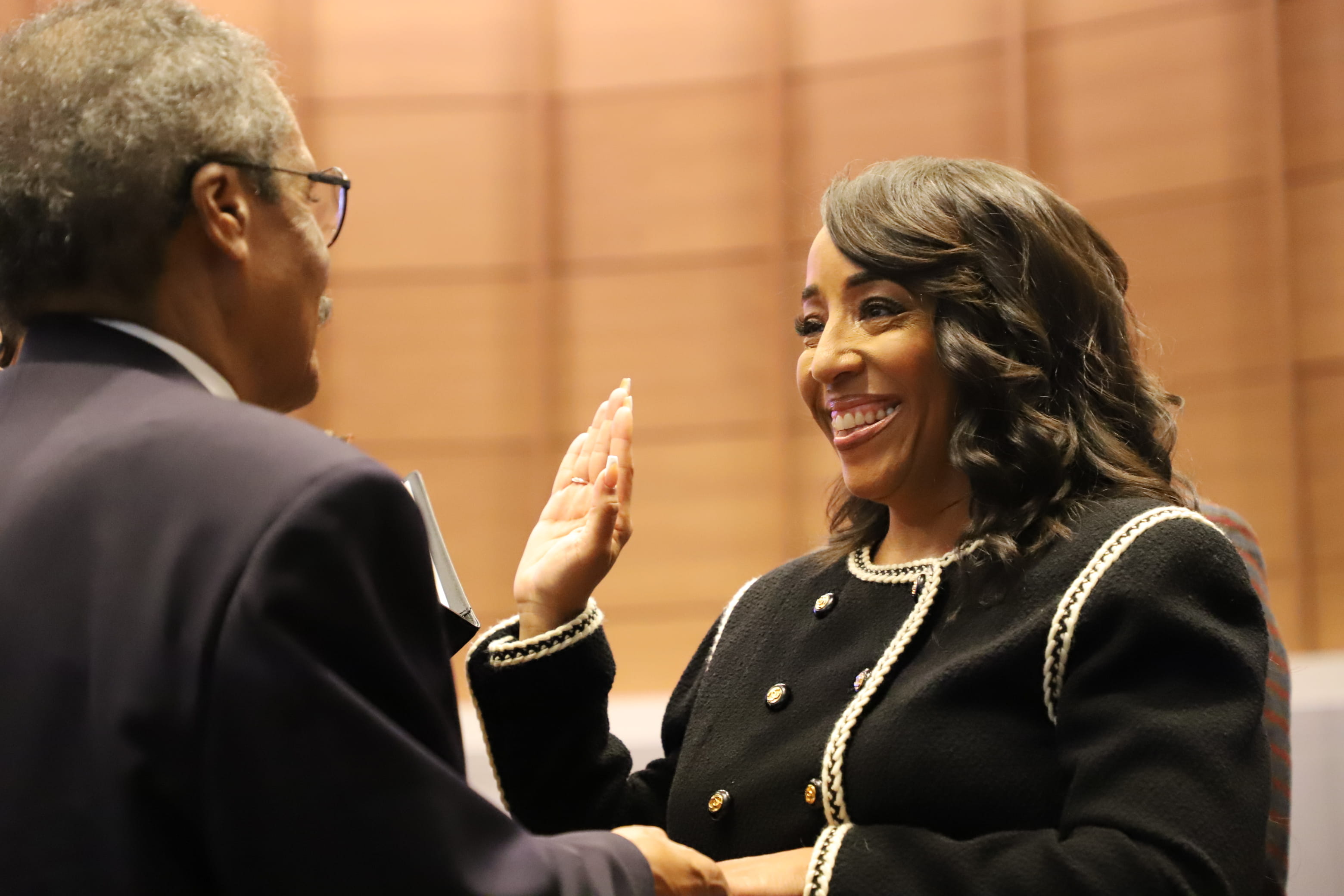 Commissioner Mo Ivory Taking the Oath of Office